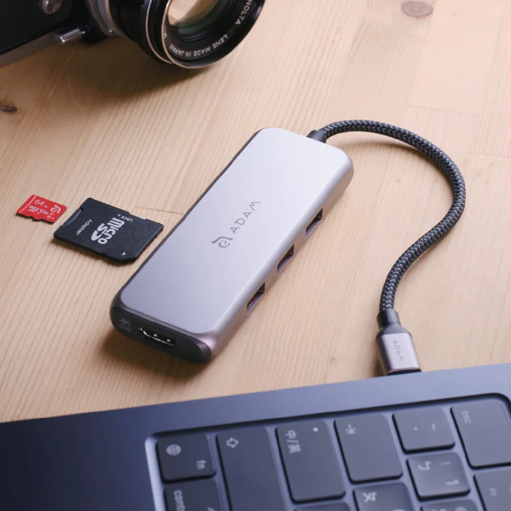 CASA Hub A07 USB-C Gen2 SuperSpeed 7-in-1 Hub    PeAk III 120B - Apple MFi-Certified USB-A to Lightning Cable (1.2M)