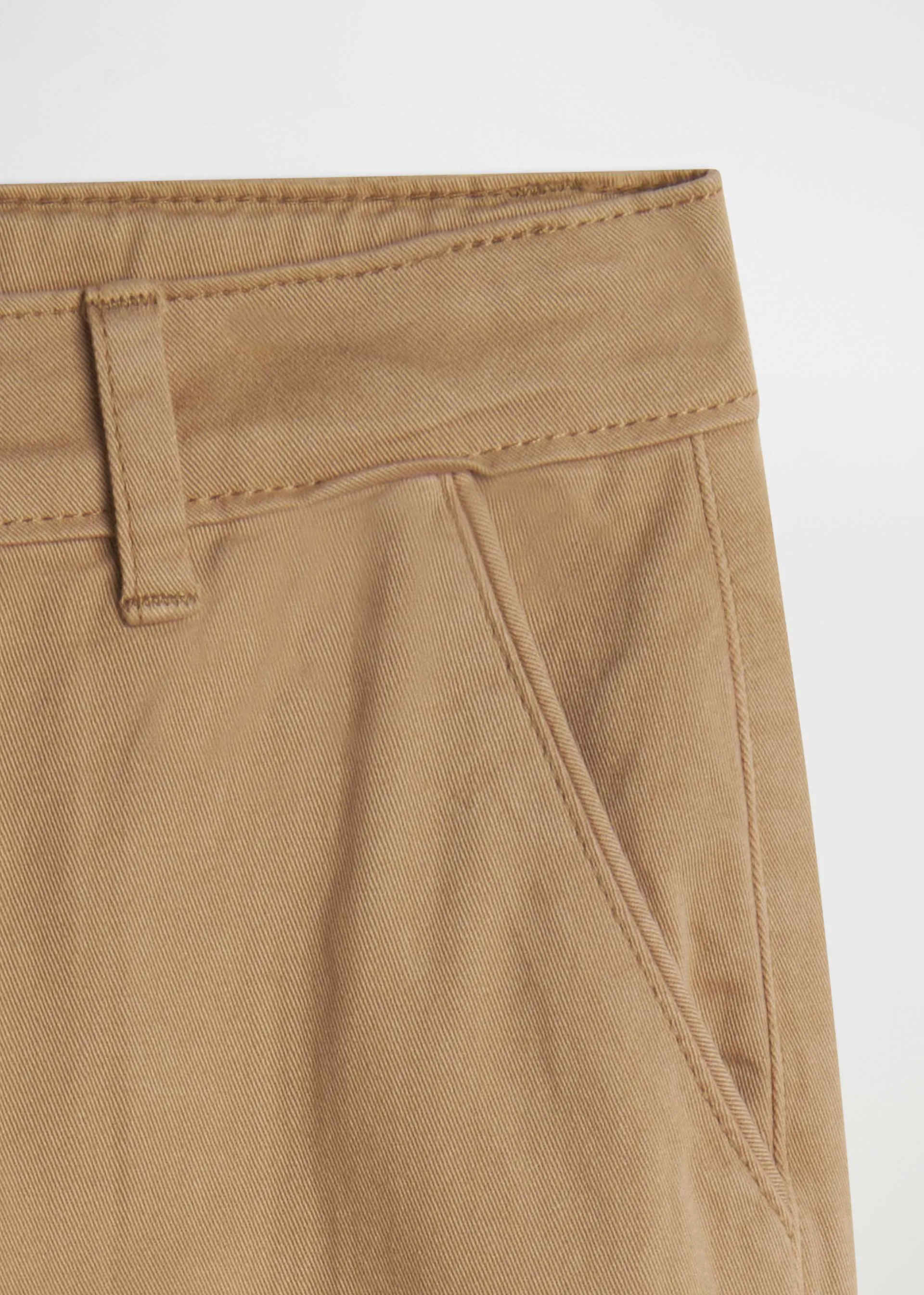 Pantaloni chino
